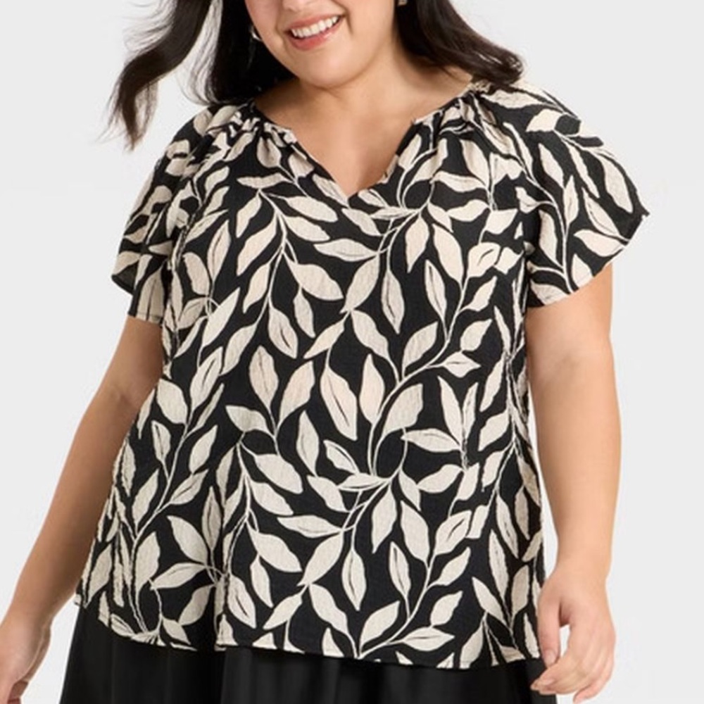 Ava & Viv‎ Women's Flutter Short Sleeve Top Black Leaf Print